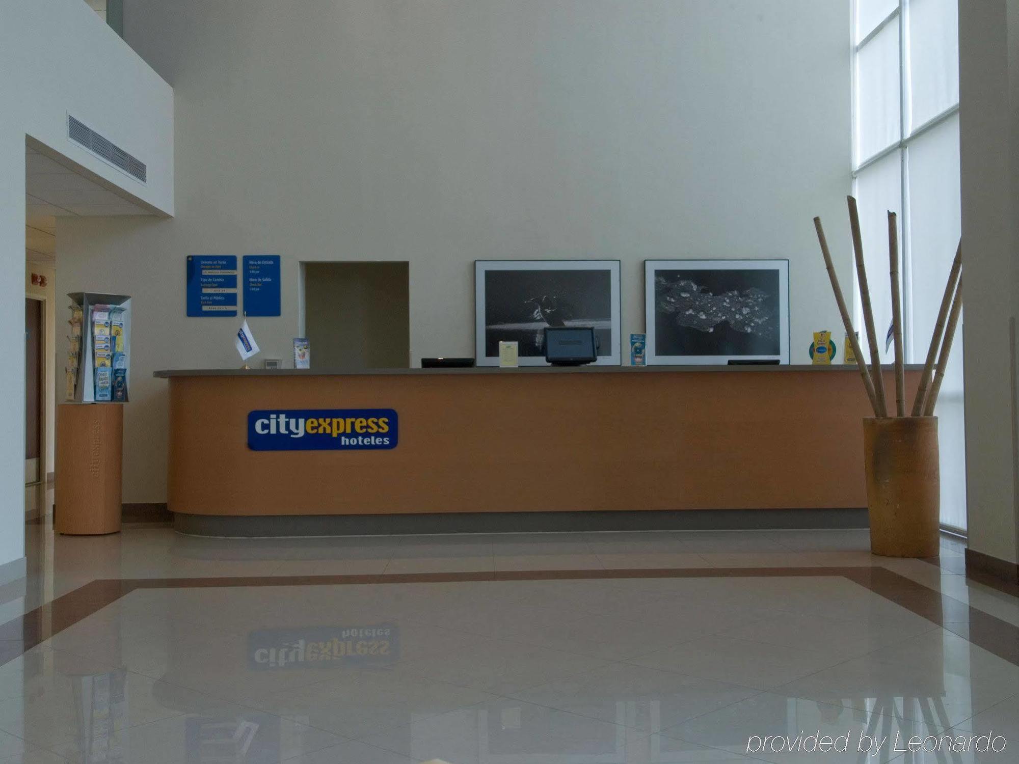 City Express โคอาทซาโคลคอส ภายนอก รูปภาพ